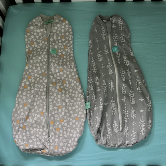 Lot Ergo Pouch Cocoon Swaddles with option to transition to arms out! 1.0 tog - Picture 9 of 9